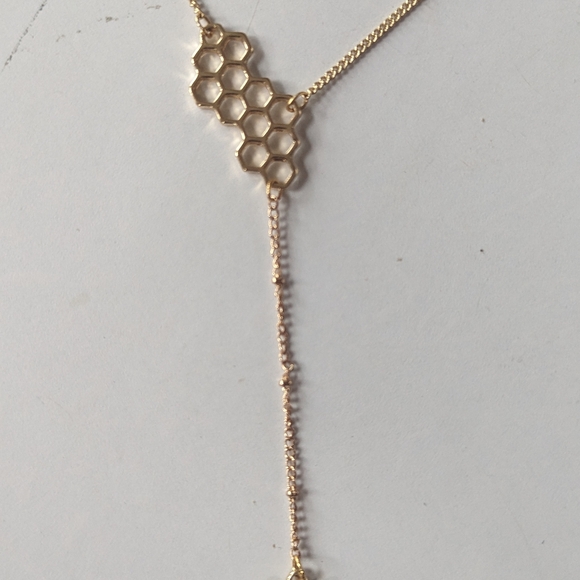 Bee and Honey Comb necklace and earring set - Picture 5 of 12